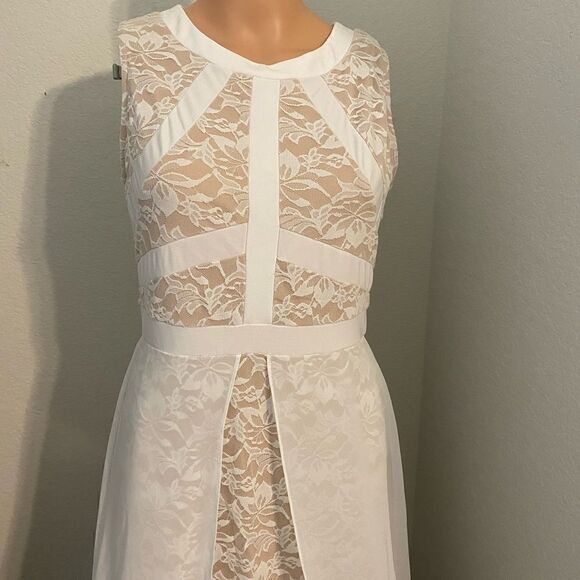 SAMI & Jo Bridal Beach Winged Dress - Picture 8 of 12